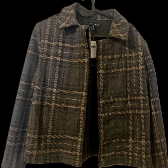 Women's Jacket - Picture 4 of 6